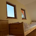 Z Klimatem Caloroczny بيت للعطل *