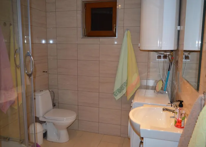 Semesterbostad Z Klimatem Caloroczny